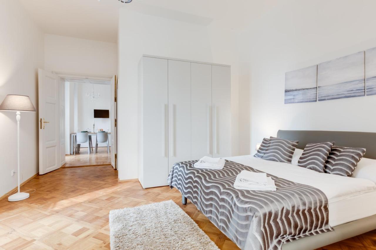 Wenceslass Square Royal Residence Apartments Praag Buitenkant foto