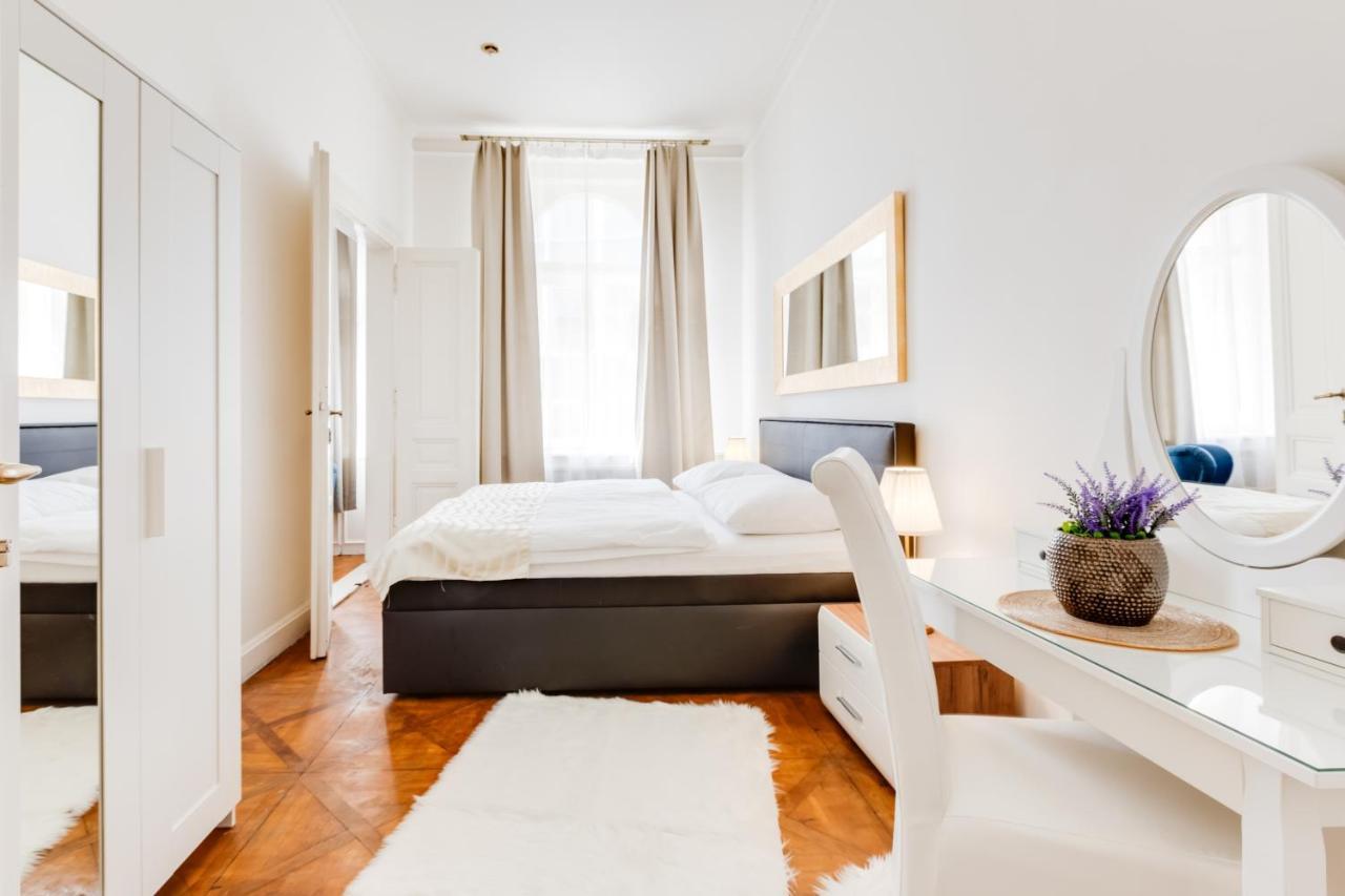 Wenceslass Square Royal Residence Apartments Praag Buitenkant foto